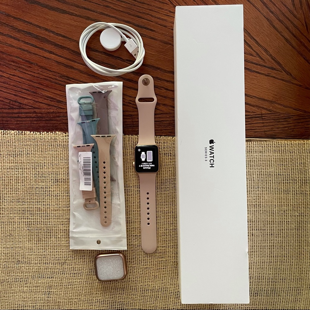 Apple Watch Series 3 - Rose Gold 38mm&Accessories